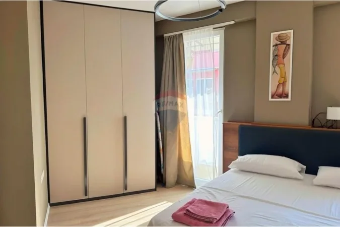 Tirane, jepet me qera apartament 1+1 Kati 5, 69 m² 730 € (Rruga Mihal Grameno)