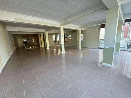 Tirane, shitet ambjent biznesi Kati 0, 240 m² 5.588.000 € 