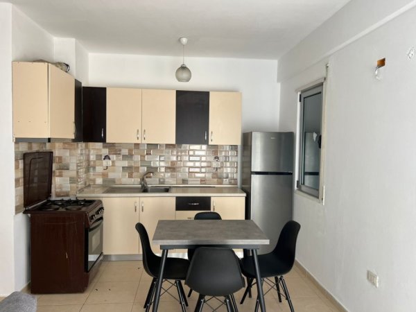 🏡 Jepet me Qira Apartament 2+1 në zonën 5 Maji