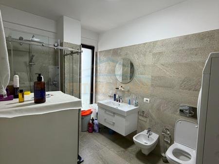 Tirane, shitet apartament 3+1 Kati 6, 174 m² 850.000 € 