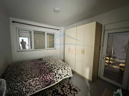 Tirane, jepet me qera apartament 2+1 Kati 3, 84 m² 450 € 