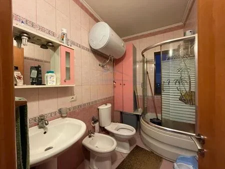 Tirane, shitet apartament 2+1 Kati 6, 92 m² 125.000 € 