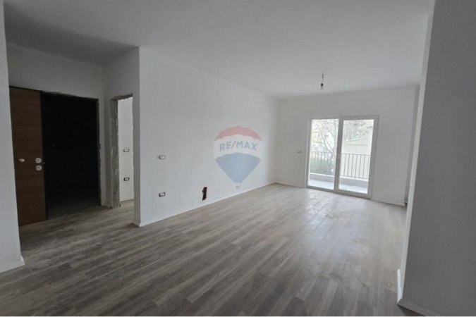 Tirane, shitet apartament 1+1 Kati 1, 72 m² 120.000 € (Rruga Dritan Hoxha)
