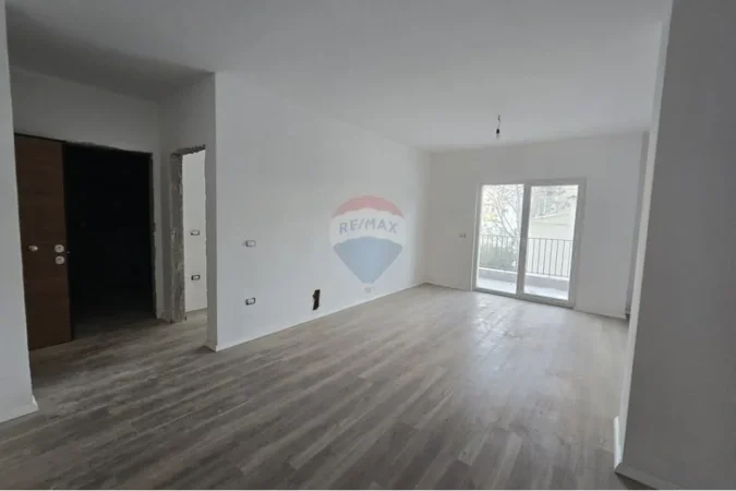 Tirane, shitet apartament 1+1 Kati 1, 72 m² 120.000 € (Rruga Dritan Hoxha)