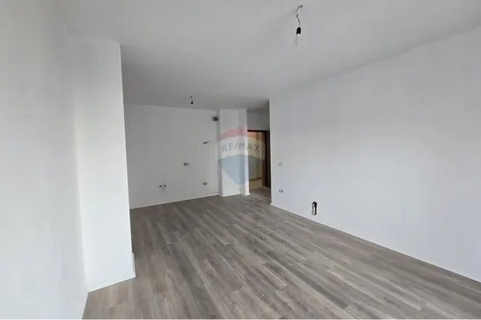 Tirane, shitet apartament 1+1 Kati 1, 72 m² 120.000 € (Rruga Dritan Hoxha)