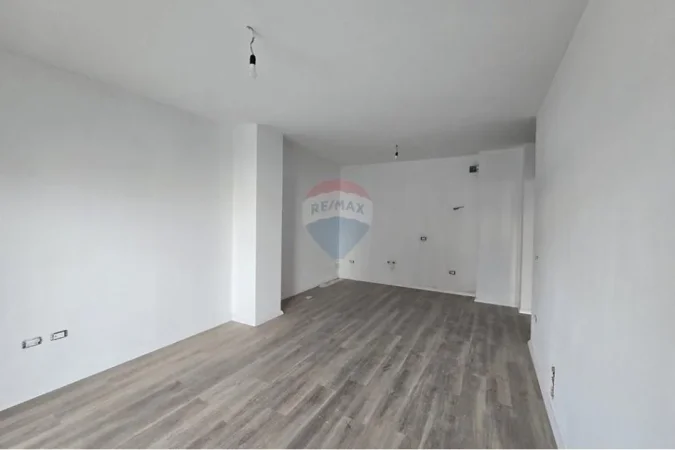 Tirane, shitet apartament 1+1 Kati 1, 72 m² 120.000 € (Rruga Dritan Hoxha)