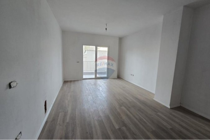 Tirane, shitet apartament 1+1 Kati 1, 72 m² 120.000 € (Rruga Dritan Hoxha)