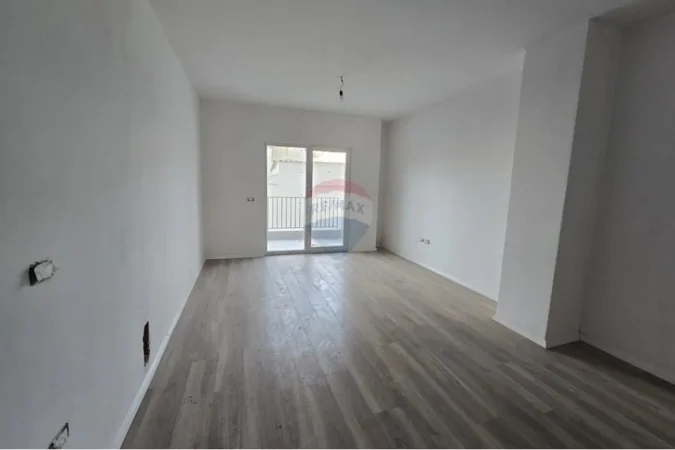 Tirane, shitet apartament 1+1 Kati 1, 72 m² 120.000 € (Rruga Dritan Hoxha)
