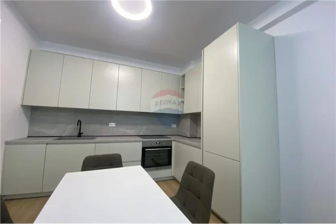 Tirane, shitet apartament 1+1 Kati 3, 68 m² 150.000 € (Selite Blloku Vilave)