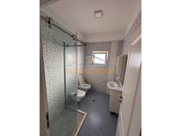 JEPET ME QERA VILE , KOMPLEKSI COLOMBO , TEG