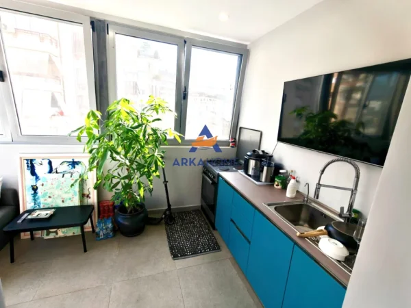 Tirane, jepet me qera apartament 2+1 Kati 6, 142 m² 25.000 € 