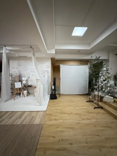 Tirane, shitet dyqan , 550 m² (ALI DEMI)