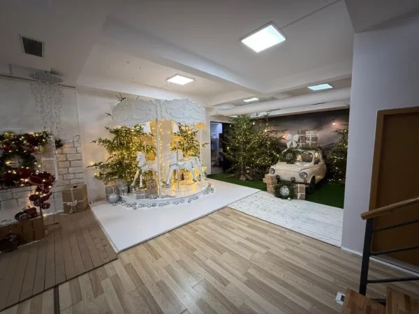 Tirane, shitet dyqan , 550 m² (ALI DEMI)