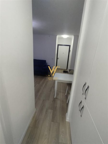 Tirane, jepet me qera apartament 1+1+Ballkon Kati 2, 50 m² 450 € (SELITE)
