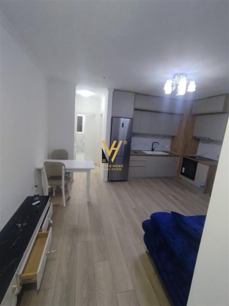 Tirane, jepet me qera apartament 1+1+Ballkon Kati 2, 50 m² 450 € (SELITE)