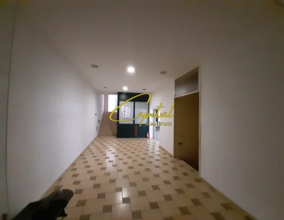 Tirane, jepet me qera magazine Kati 1, 800 m² 4.700 € (ISH STACIONI TRENIT)