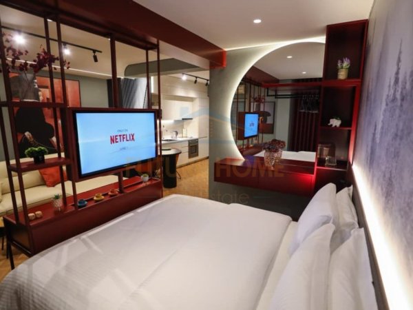 Tirane, jepet me qera apartament 1+1+Ballkon Kati 2, 75 m² 700 € (Rruga Sami Frasheri, Bllok)