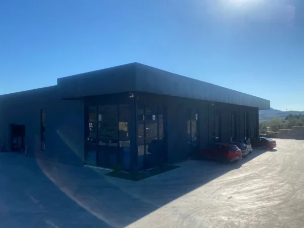 Tirane, jepet me qera ambjent biznesi Kati 0, 3.000 m² 6.000 € (Farke) MLS # 530581001-56