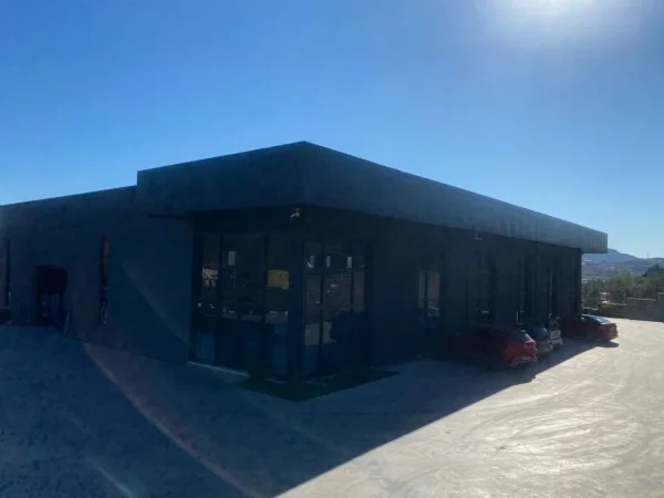 Tirane, jepet me qera ambjent biznesi Kati 0, 3.000 m² 6.000 € (Farke) MLS # 530581001-56