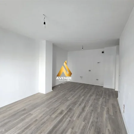 Tirane, shitet apartament 1+1+Ballkon Kati 1, 73 m² 126.000 € (dritan hoxha)