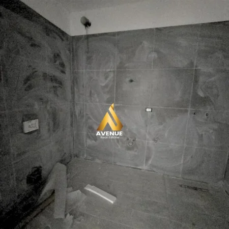 Tirane, shitet apartament 1+1+Ballkon Kati 1, 73 m² 126.000 € (dritan hoxha)