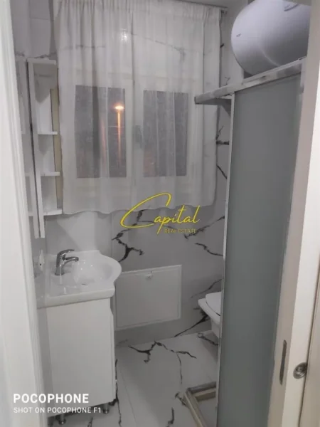 Tirane, jepet me qera apartament 2+1 Kati 1, 80 m² 480 € (KODRA E PRIFTIT)