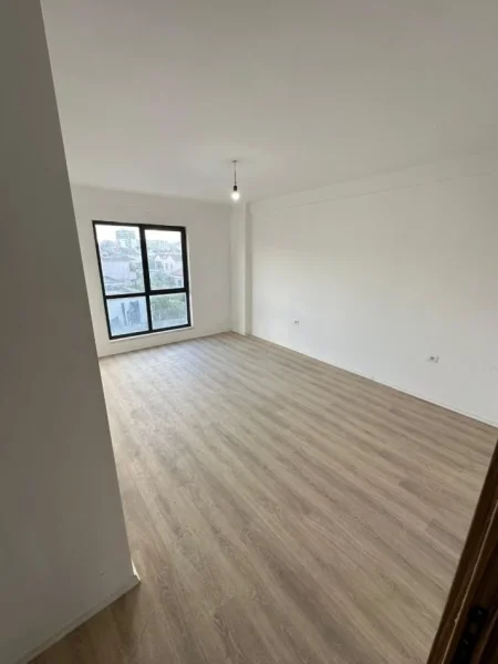 Tirane, shitet apartament 2+1 , 111 m² 144.000 € (5 maji)
