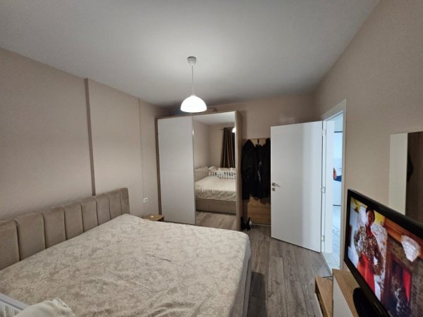 Tirane, jap me qera apartament 1+1 Kati 6, 67 m² 500 € (Kompleksi Zirkon, Rruga Kongresi i Manastirit)