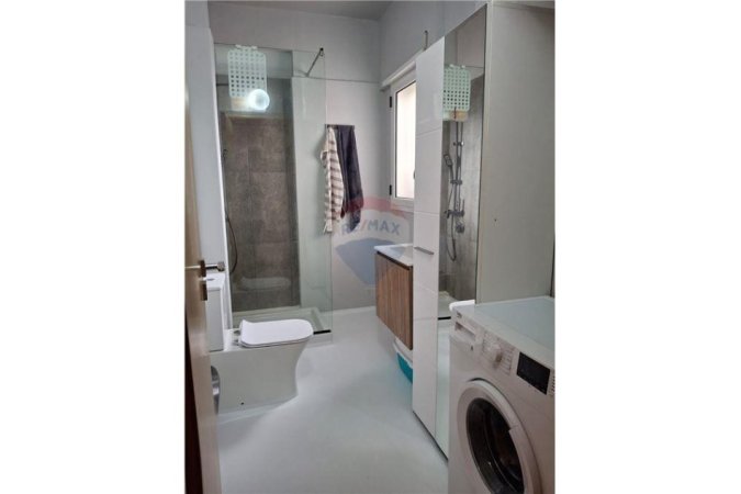 Vlore, shitet apartament 1+1 Kati 9, 84 m² 122.000 € (Albano e Romina Rruga Hasan Kushta, Vlorë)