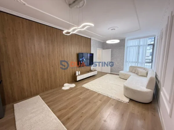 Tirane, shitet apartament 2+1 Kati 4, 101 m² 173.000 € (Astir tek pallati EJA)