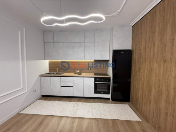 Tirane, shitet apartament 2+1 Kati 4, 101 m² 173.000 € (Astir tek pallati EJA)