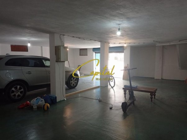 Tirane, jepet me qera magazine Kati 0, 130 m² 500 € (KODRA E PRIFTIT)