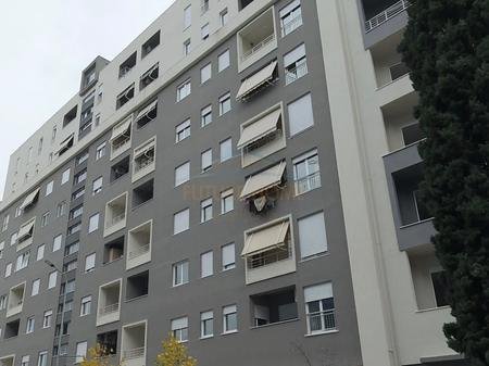 Tirane, shitet apartament 2+1 Kati 3, 88 m² 