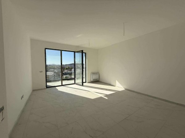 Tirane, shitet apartament 1+1+Ballkon Kati 5, 61 m² 126.400 € (SHESHI SHQIPONJA)