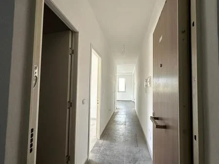 Tirane, shitet apartament 2+1 Kati 3, 93 m² 238.000 € 