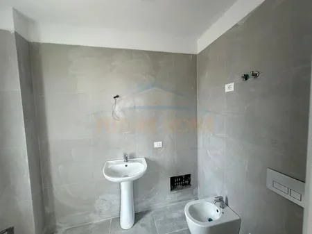 Tirane, shitet apartament 2+1 Kati 7, 105 m² 168.400 € 