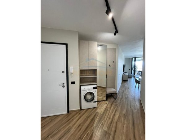 Durres, jepet me qera apartament Kati 5, 118 m² 1.200 € 