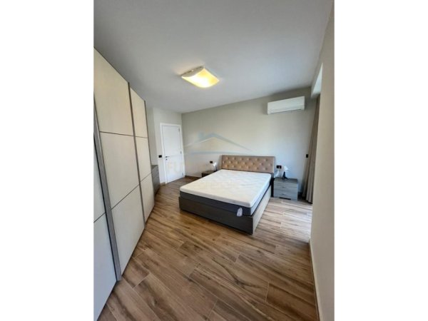 Durres, jepet me qera apartament Kati 5, 118 m² 1.200 € 