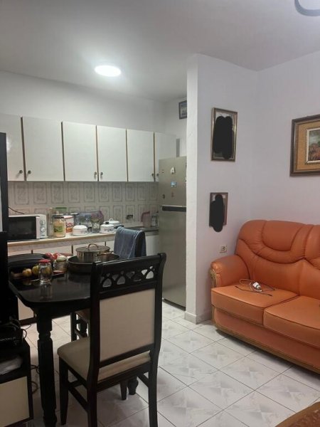 Tirane, shes apartament 1+1+Aneks Kati 2, 49 m² 84.000 € (Rr. Ali Demi perballe tregut te ri elektrik)