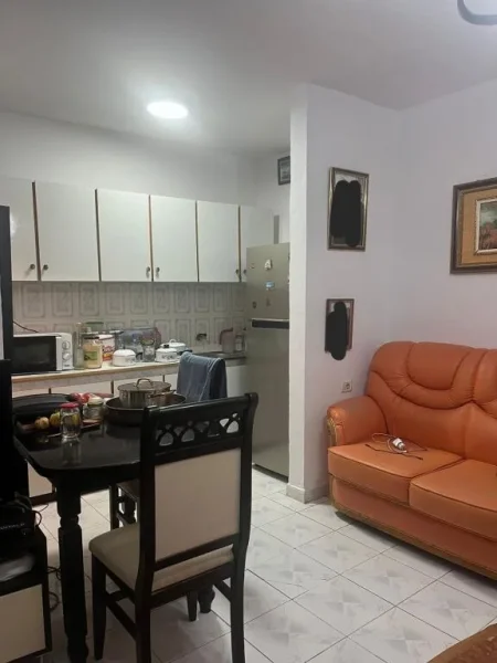 Tirane, shes apartament 1+1+Aneks Kati 2, 49 m² 95.000 € (Rr. Ali Demi perballe tregut te ri elektrik)