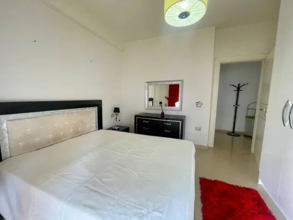 APARTAMENT 1+1 ME QIRA NE FRESK , 400 €