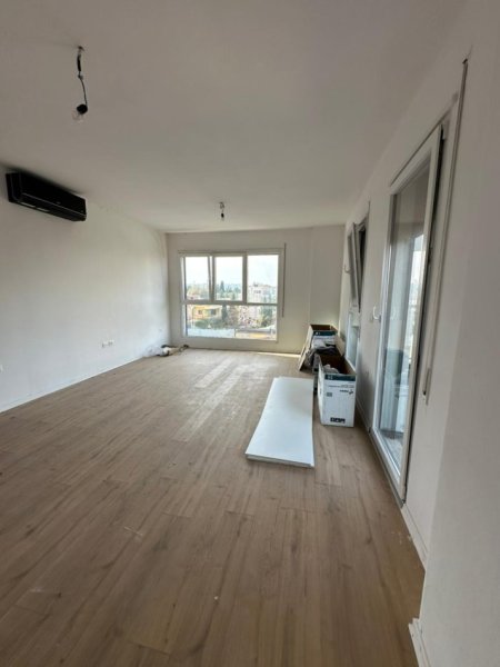 Tirane, jepet me qera apartament 2+1 Kati 2, 95 m² 650 € (DON BOSKO)