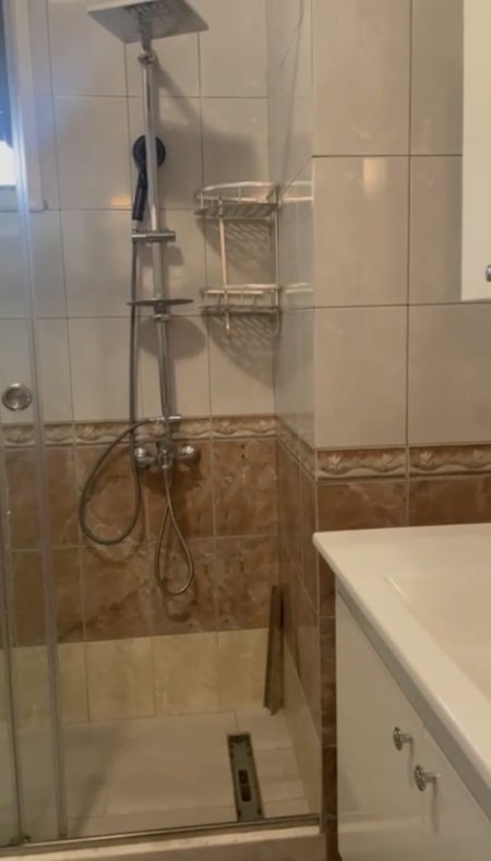 Tirane, jepet me qera apartament 1+1 Kati 3, 65 m² 450 € (Universiteti Europian, Kodra e Priftit)