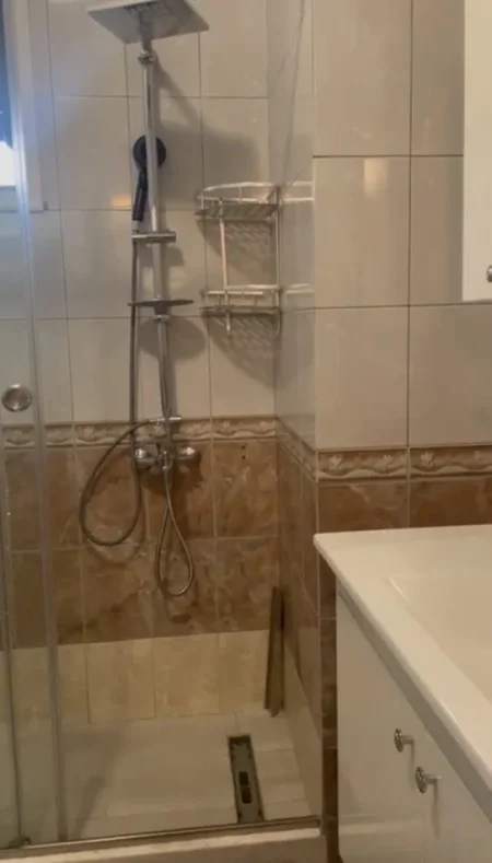 Tirane, jepet me qera apartament 1+1 Kati 3, 65 m² 450 € (Universiteti Europian, Kodra e Priftit)