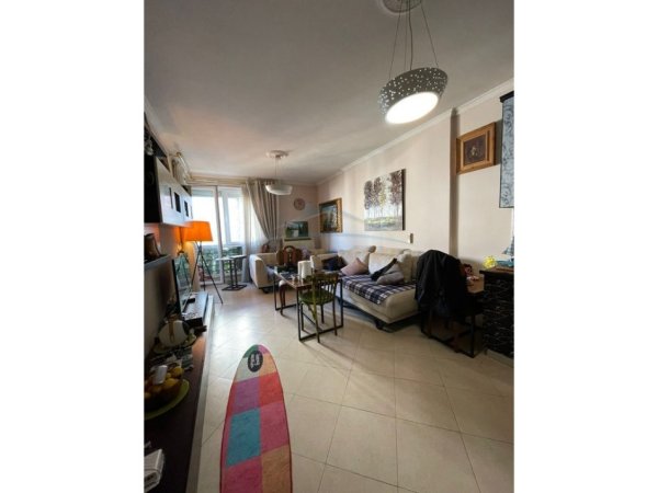 Tirane, shitet apartament 2+1+Ballkon Kati 5, 99 m² 156.000 € (Unaza e Re)