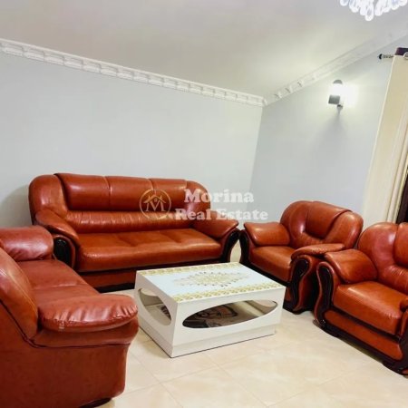 Tirane, jepet me qera Vile 3+1 Kati 3, 110 m² 750 € (Rruga Isuf Seferi)