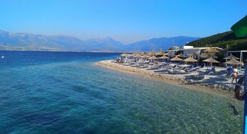Vlore, shitet truall ne bregdet , 1.500 m² 350.000 € (Radhime)