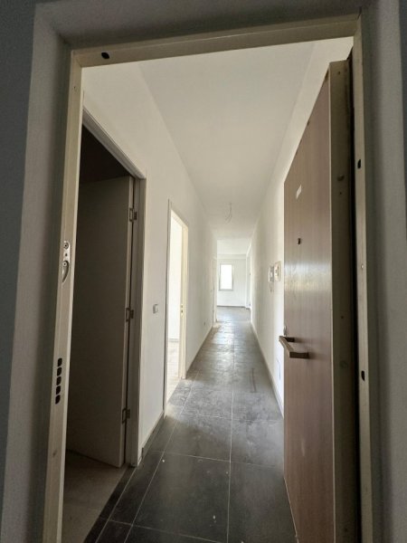 Tirane, shitet apartament 2+1 Kati 3, 93 m² 238.000 € (Liqeni)
