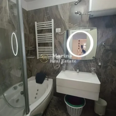 Tirane, jepet me qera apartament 2+1+Ballkon Kati 2, 100 m² 900 € (Rruga e Durresit)