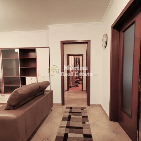 Tirane, jepet me qera apartament 2+1 Kati 8, 100 m² 900 € (Rruga e Elbasanit)